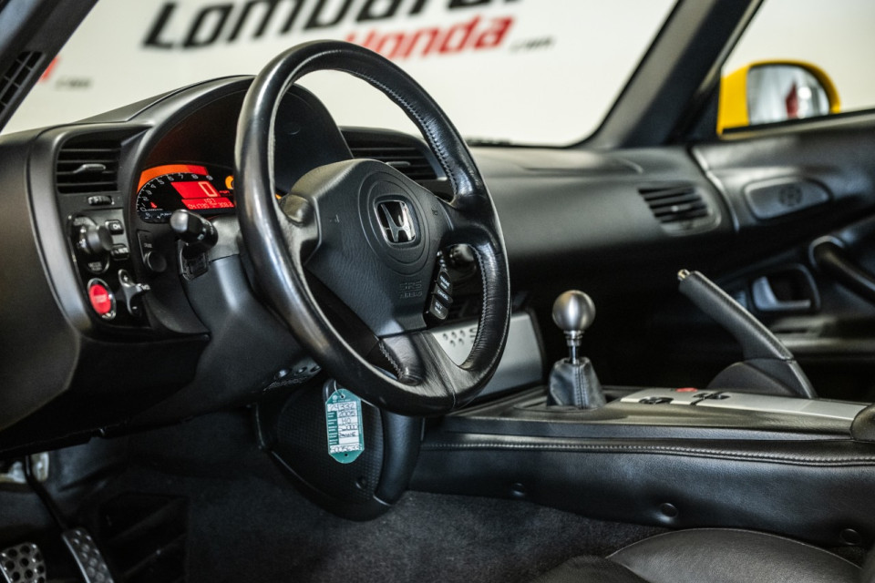 2005 Honda S2000 - Image 12