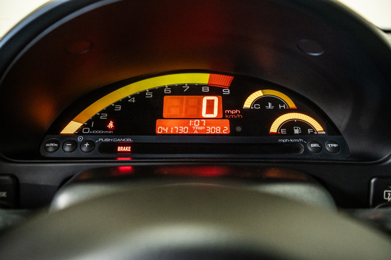 2005 Honda S2000 - Image 17