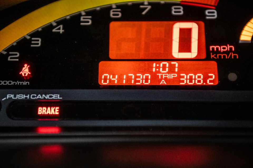 2005 Honda S2000 - Image 18