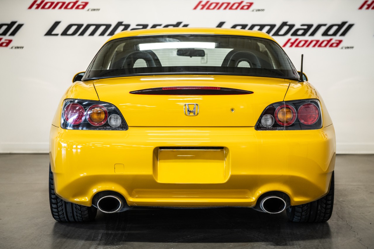 2005 Honda S2000 - Image 24