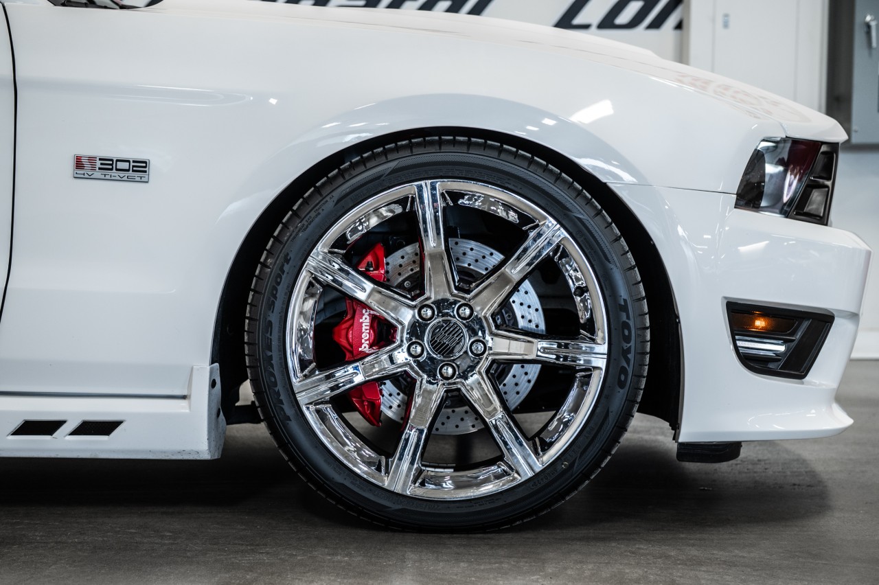 2011 Ford Mustang - Image 4