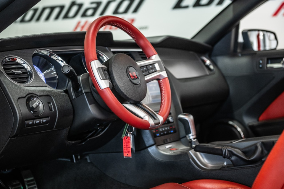 2011 Ford Mustang - Image 15