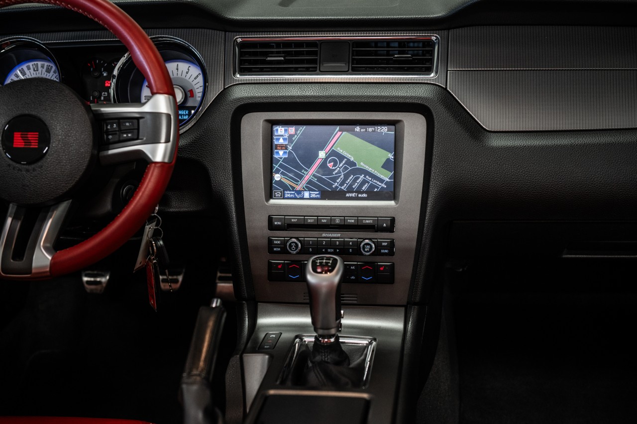 2011 Ford Mustang - Image 29