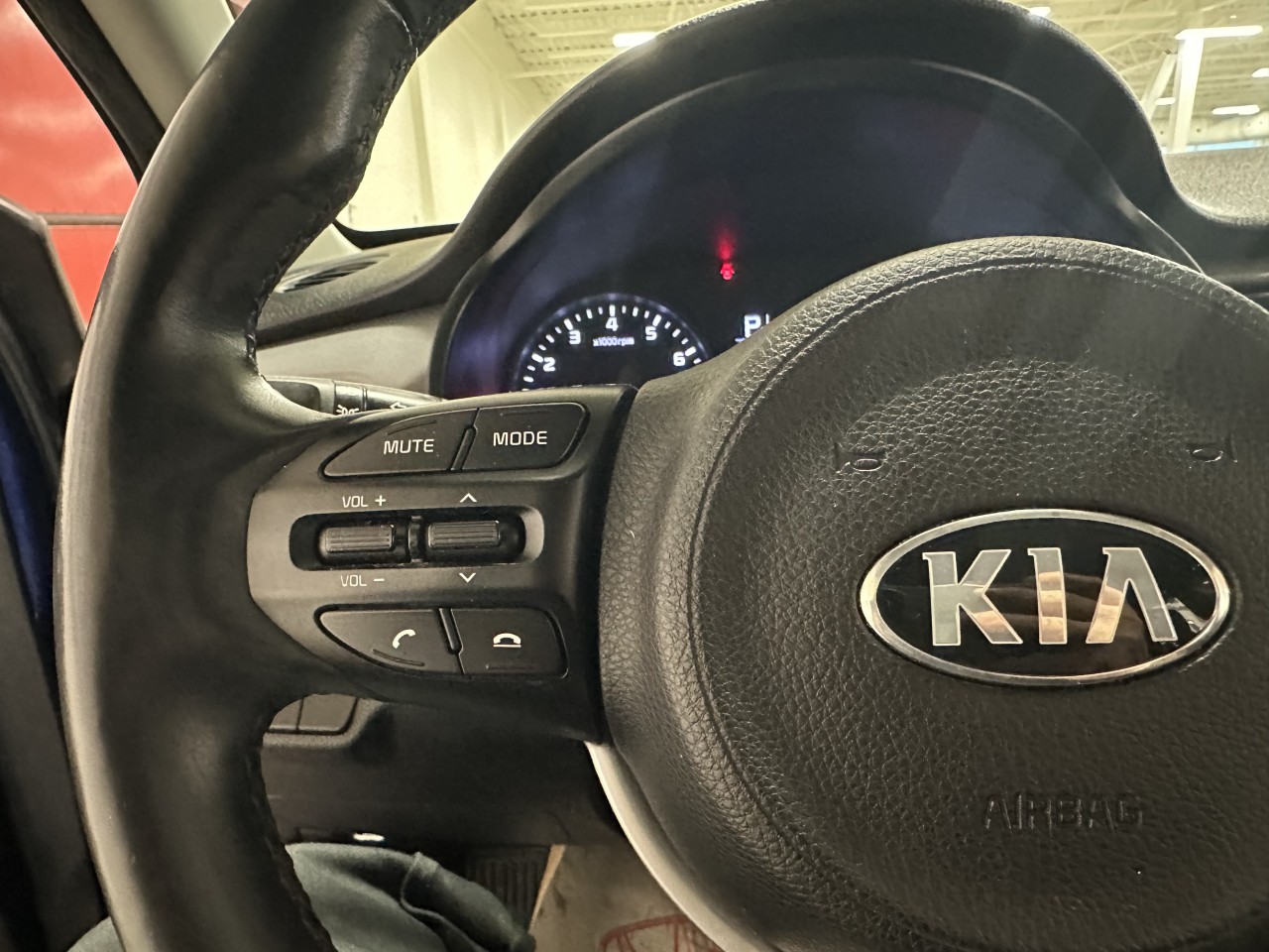2018 Kia Rio - Image 13