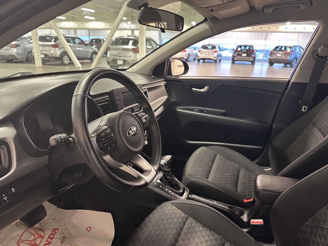 2018 Kia Rio - Image 12