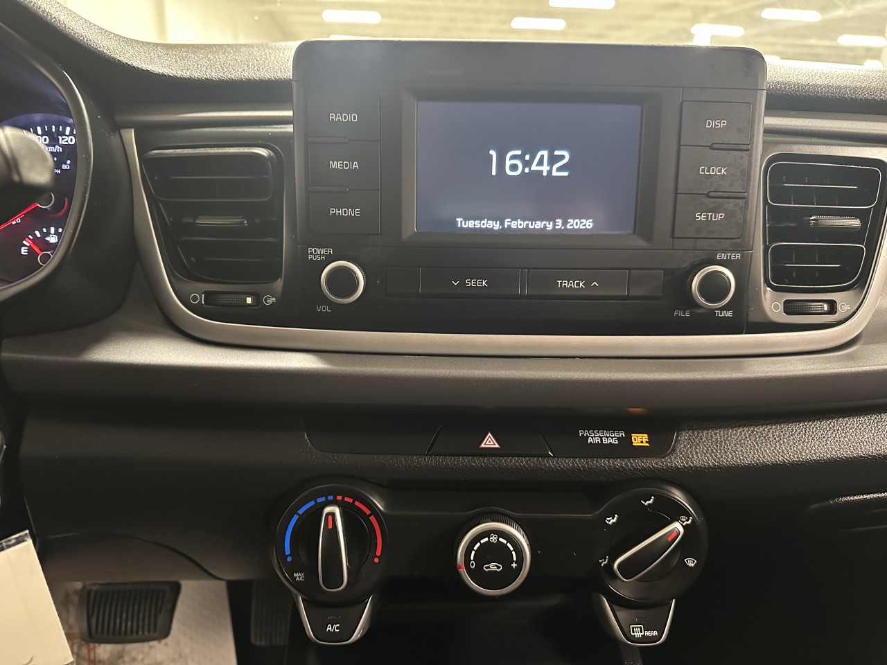 2018 Kia Rio - Image 15