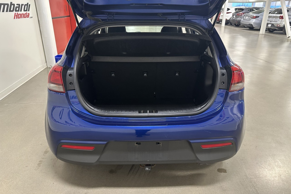 2018 Kia Rio - Image 19