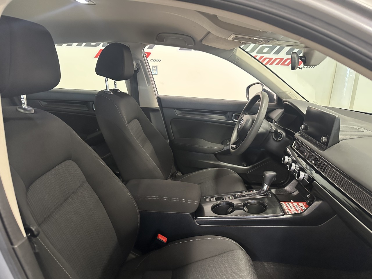 2023 Honda Civic - Image 21