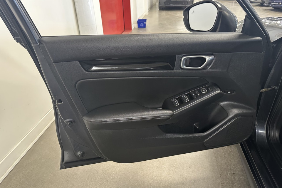 2023 Honda Civic - Image 11