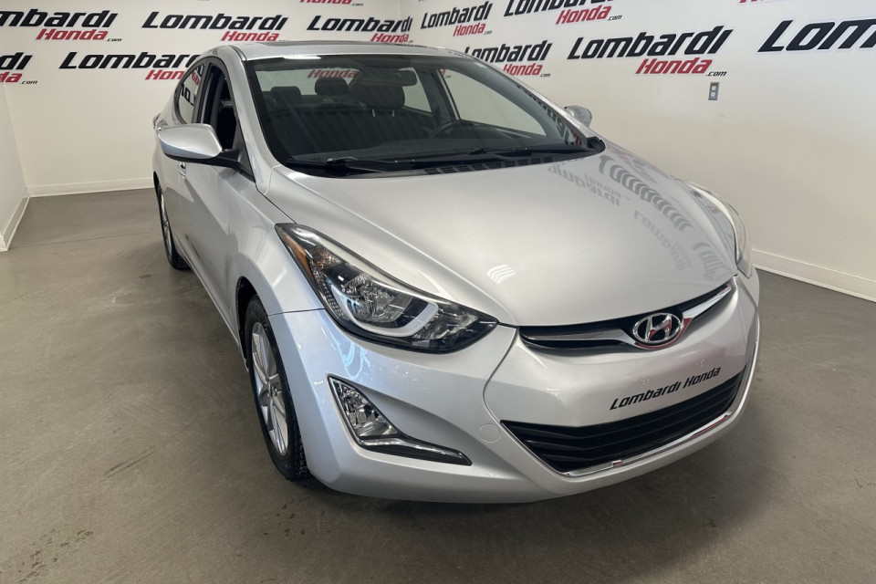 2015 Hyundai Elantra - Image 16