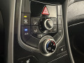 2015 Hyundai Elantra - Thumbnail 18