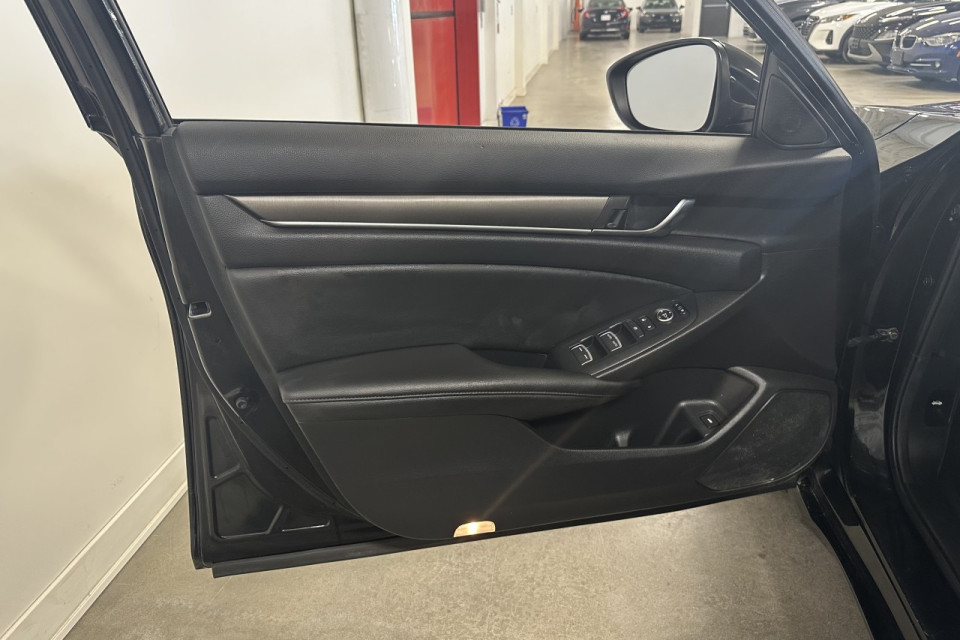 2019 Honda Accord - Image 12