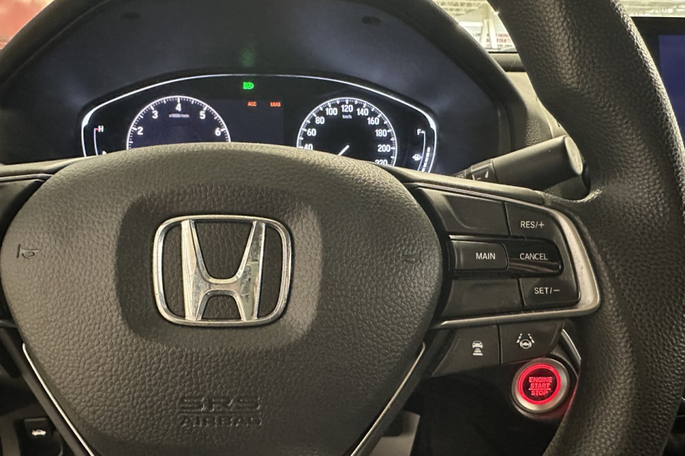 2019 Honda Accord - Image 16