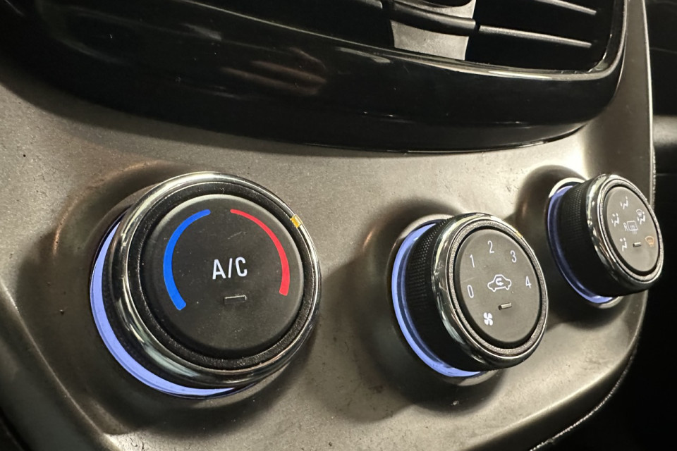 2019 Chevrolet Spark - Image 9