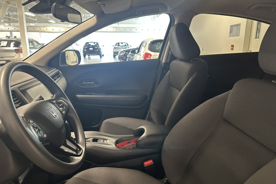 2021 Honda HR-V - Image 12