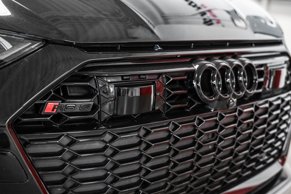 2024 Audi RS6 - Image 3
