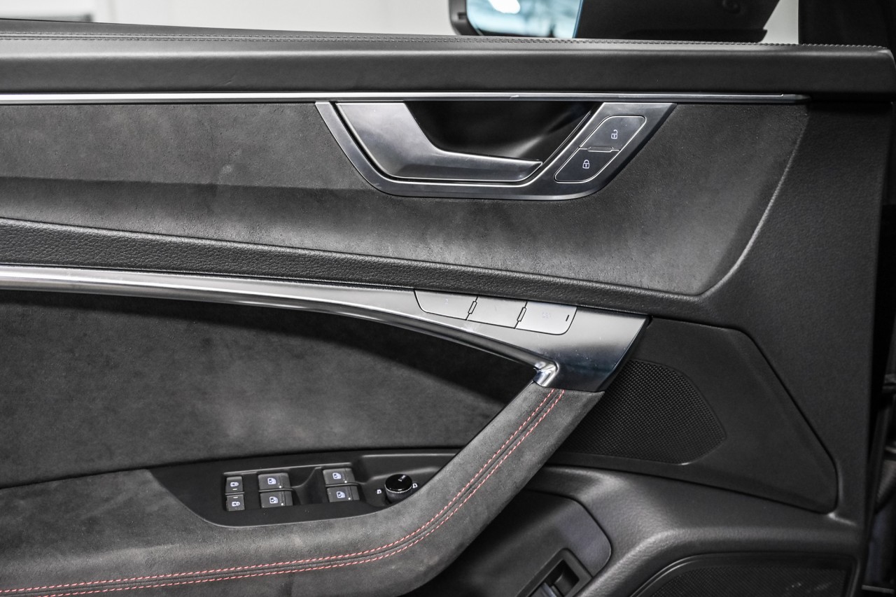 2024 Audi RS6 - Image 15