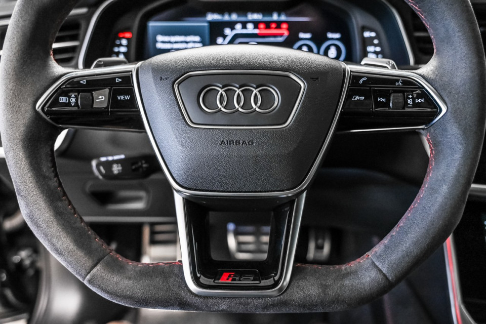2024 Audi RS6 - Image 17