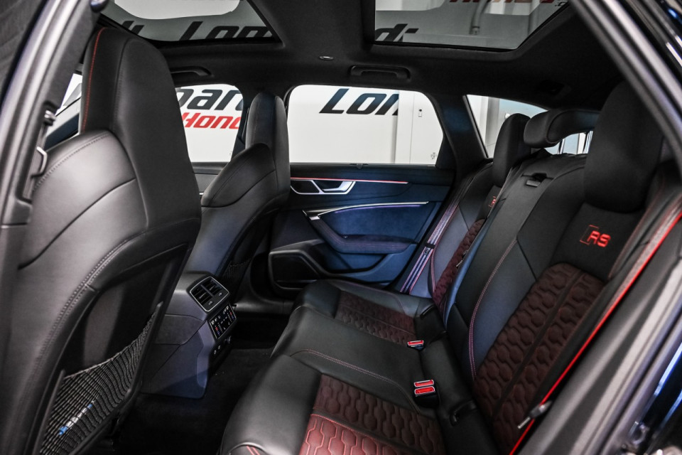 2024 Audi RS6 - Image 24