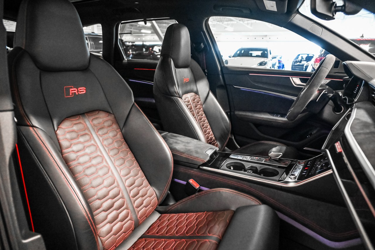 2024 Audi RS6 - Image 31