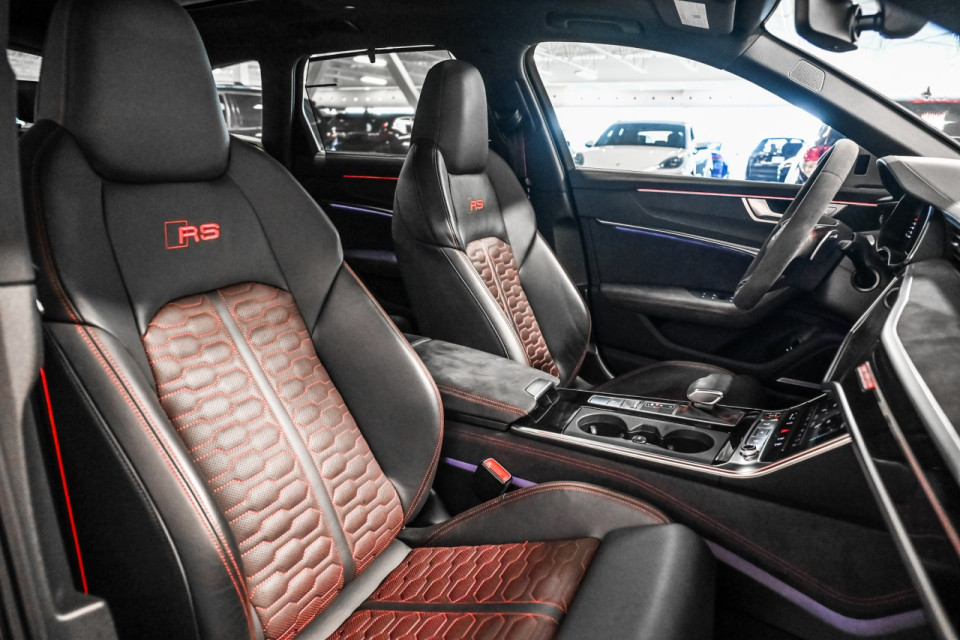 2024 Audi RS6 - Image 31