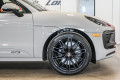 2025 Porsche Macan - Thumbnail 3