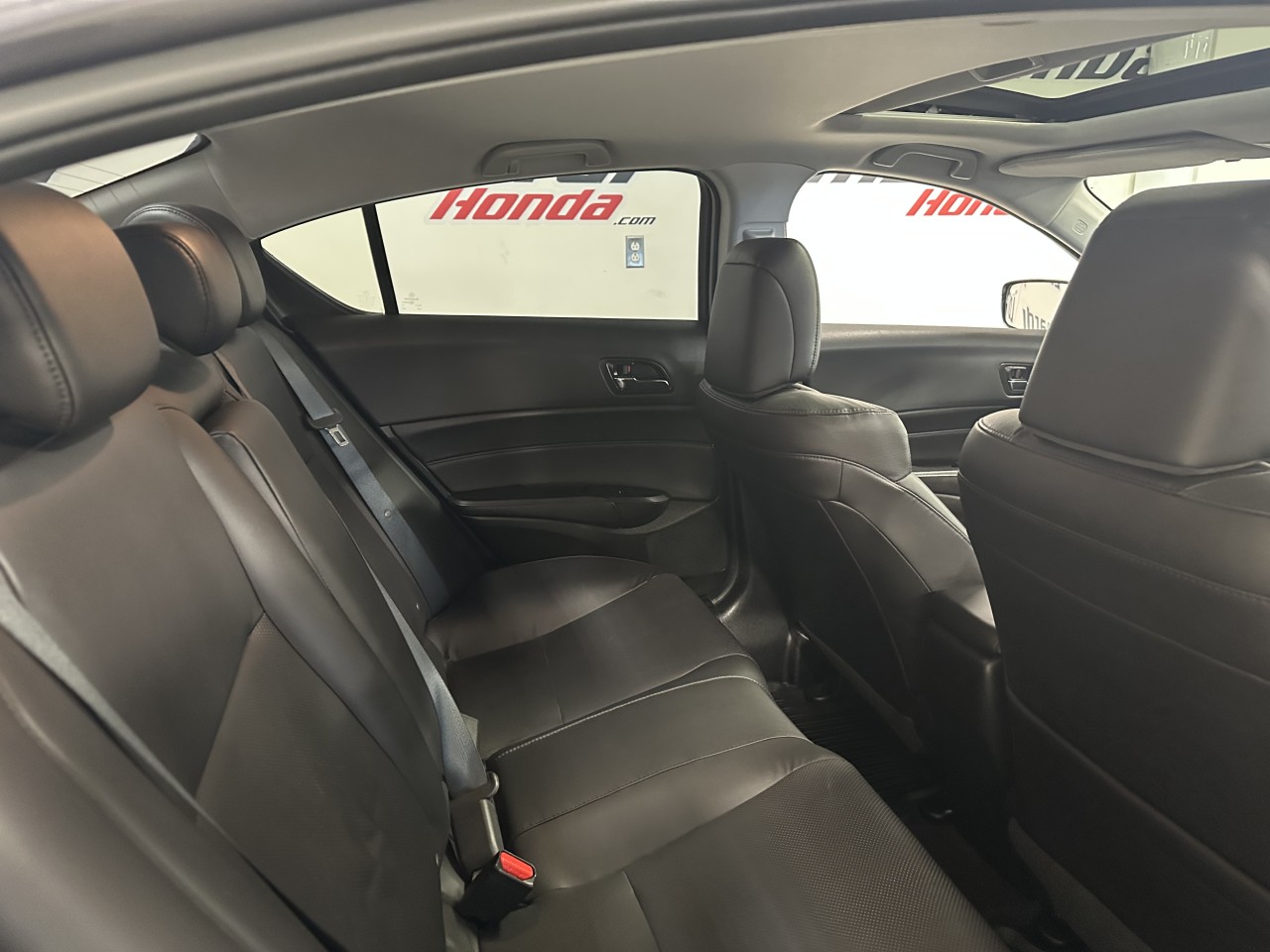 2017 Acura ILX - Image 12