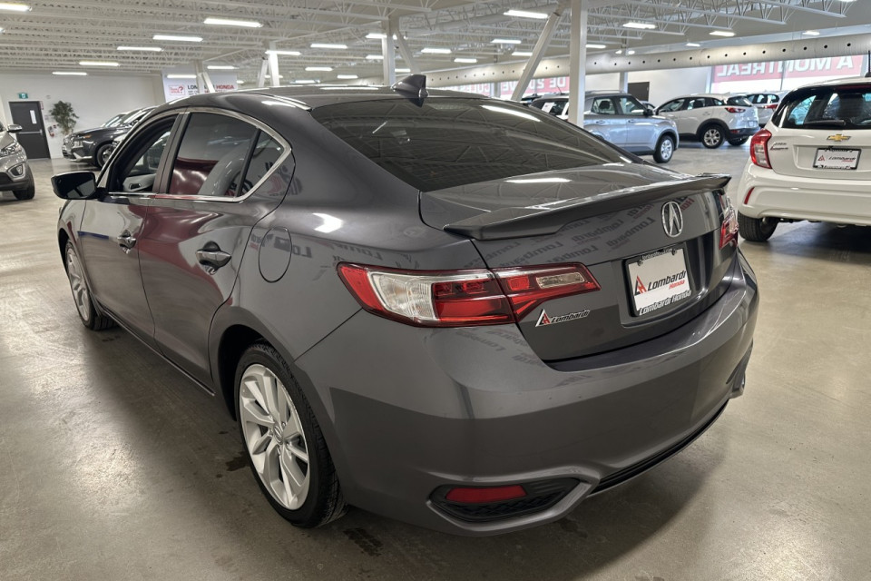 2017 Acura ILX - Image 13