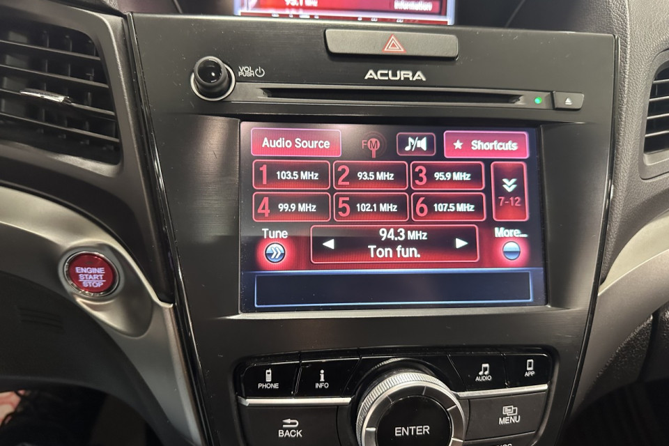 2017 Acura ILX - Image 20