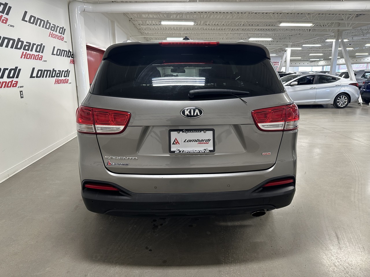2017 Kia Sorento - Image 10