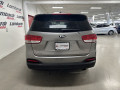 2017 Kia Sorento - Thumbnail 10