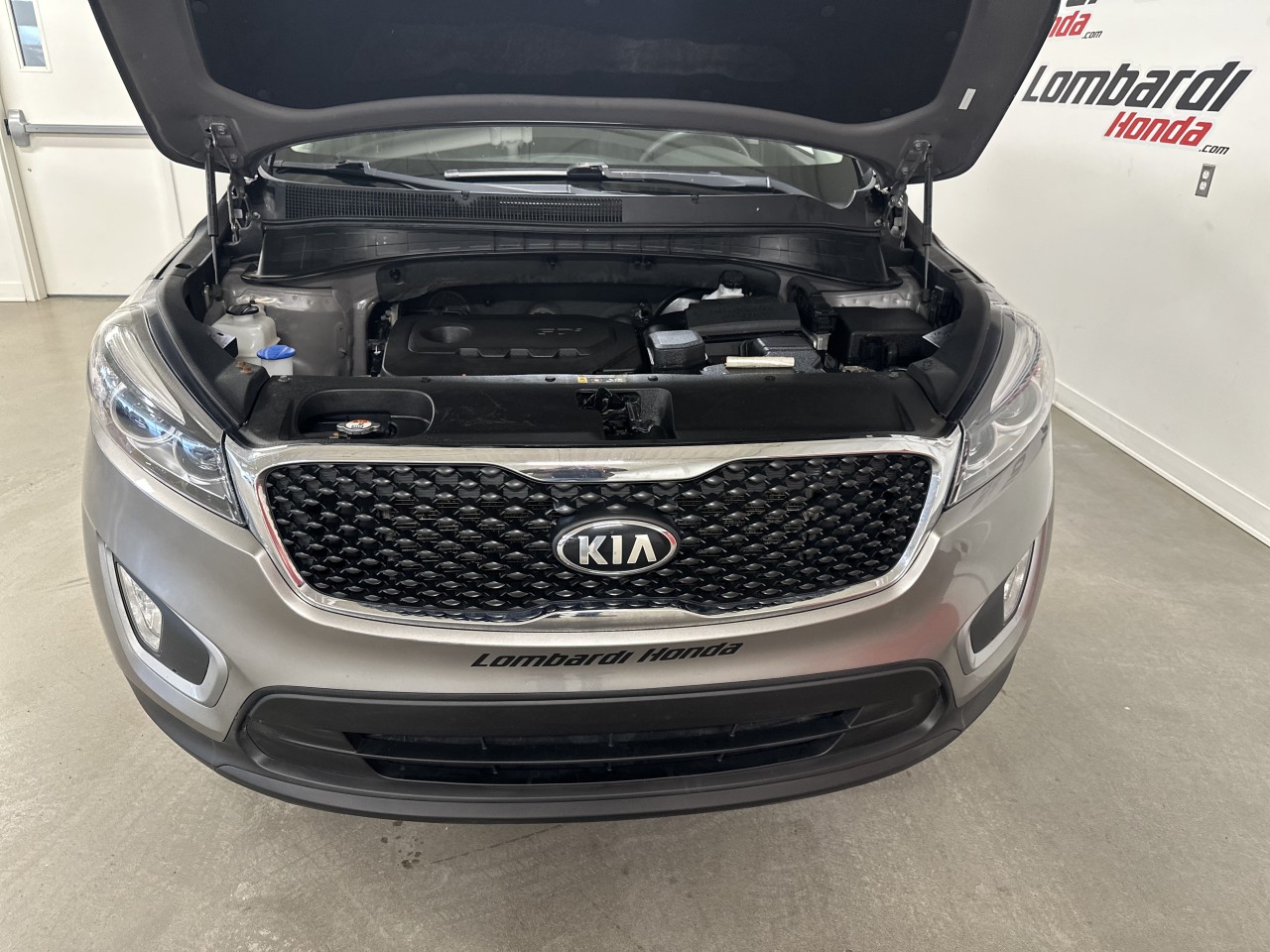2017 Kia Sorento - Image 24