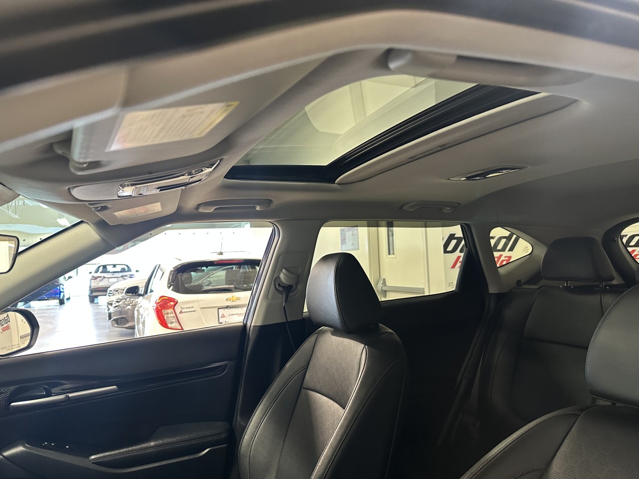 2021 Kia Seltos - Image 14