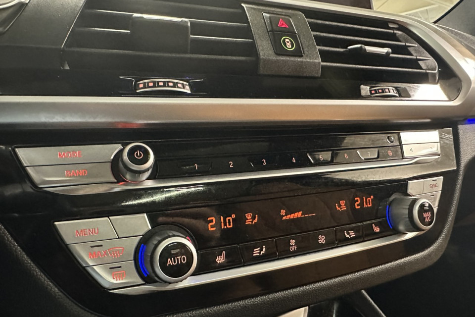 2021 BMW X3 - Image 17