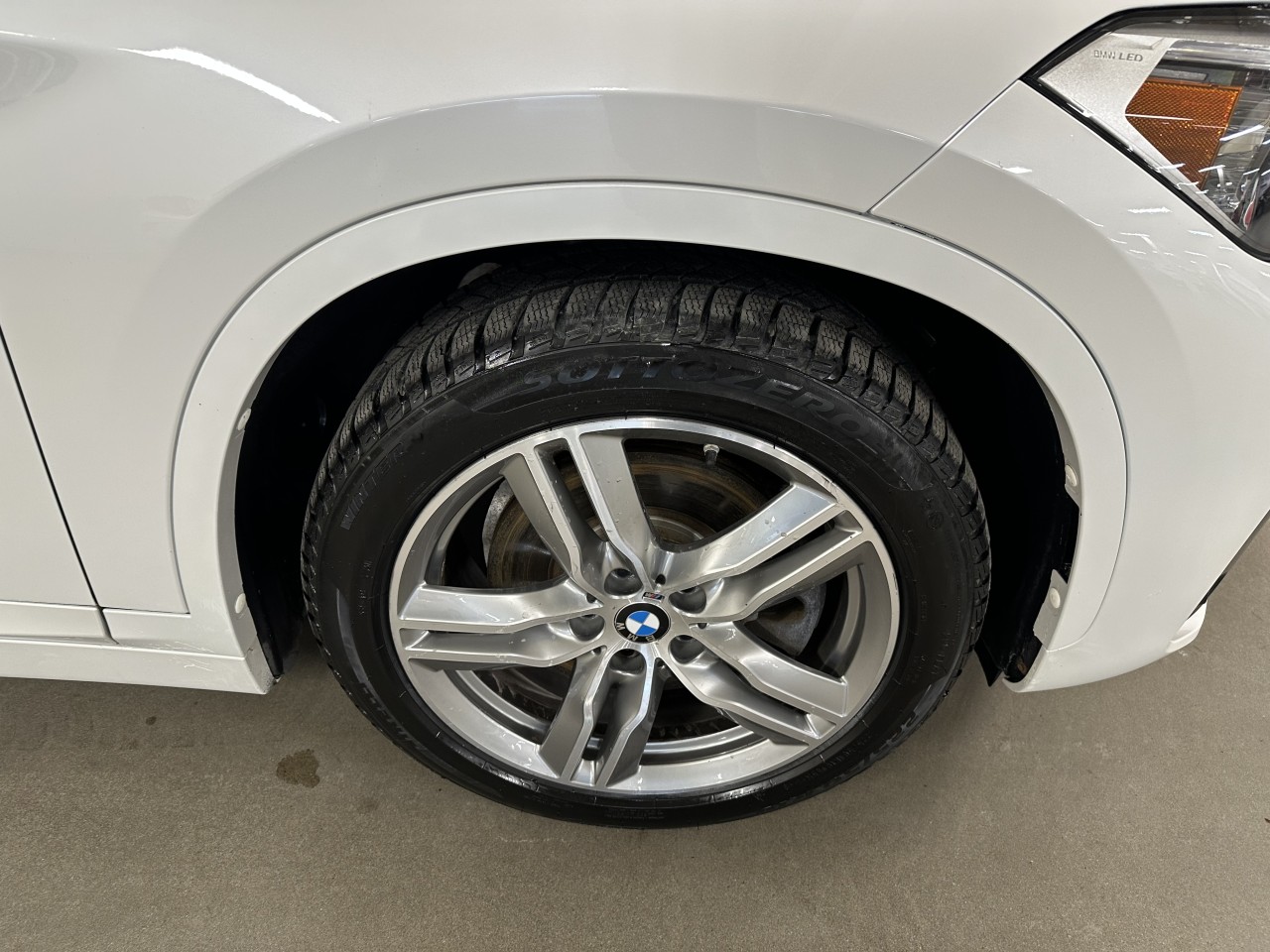 2020 BMW X1 - Image 5