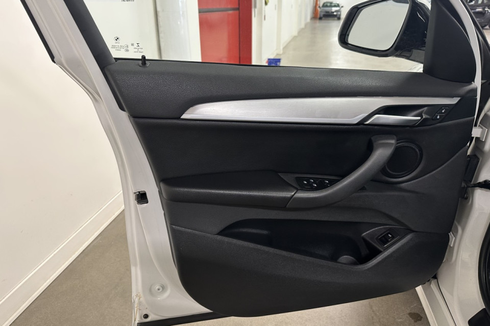 2020 BMW X1 - Image 11