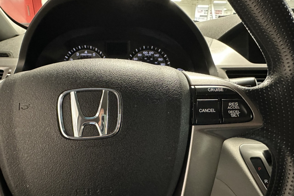 2017 Honda Odyssey - Image 15