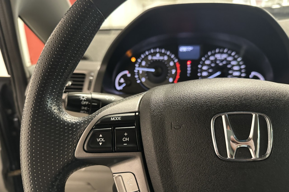 2017 Honda Odyssey - Image 17