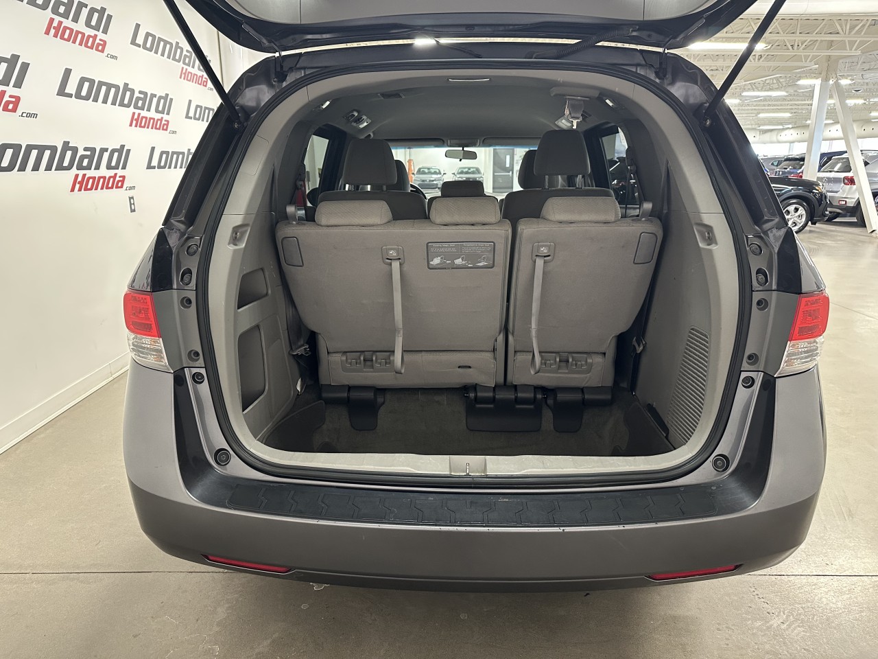 2017 Honda Odyssey - Image 23