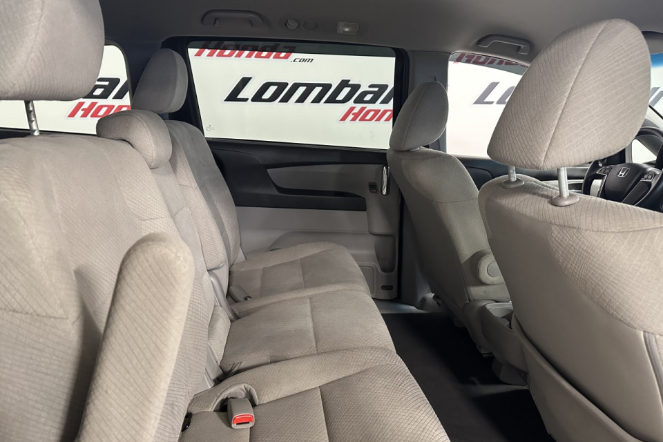 2017 Honda Odyssey - Image 25