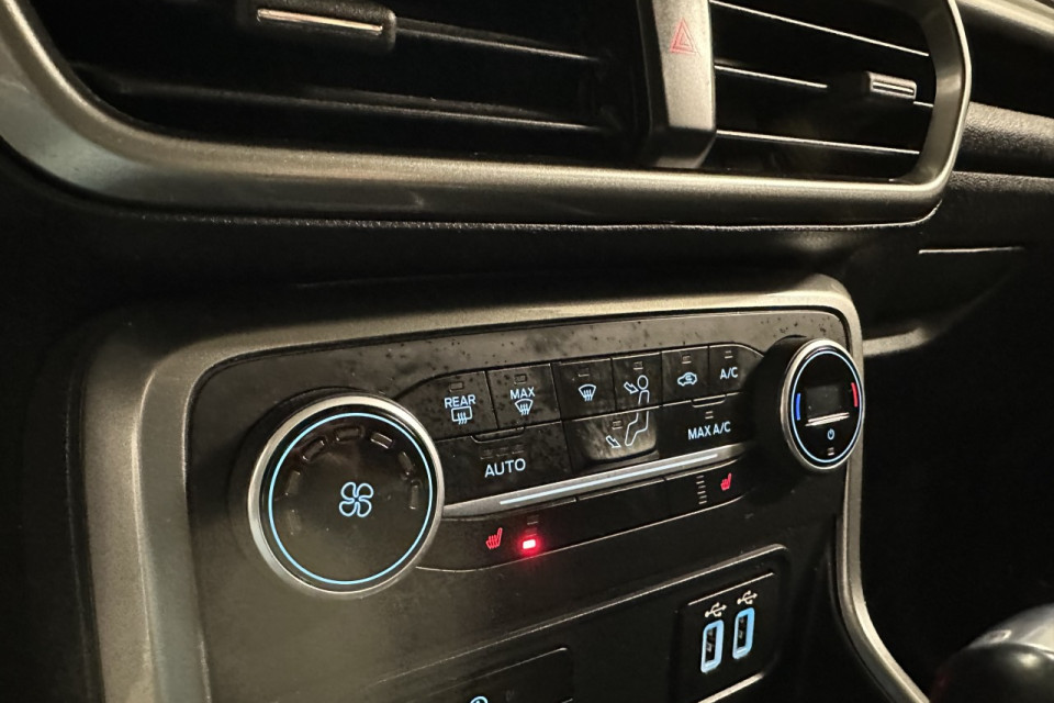 2018 Ford EcoSport - Image 16