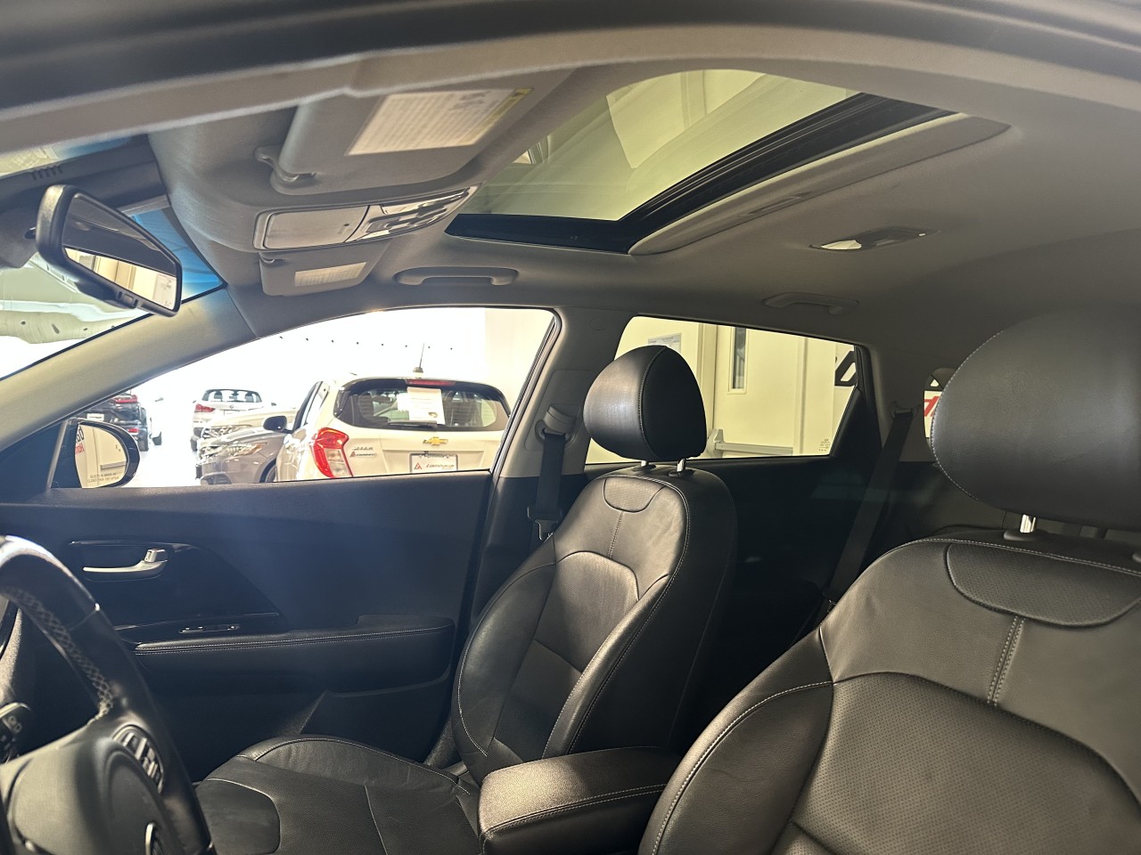 2017 Kia Niro - Image 13