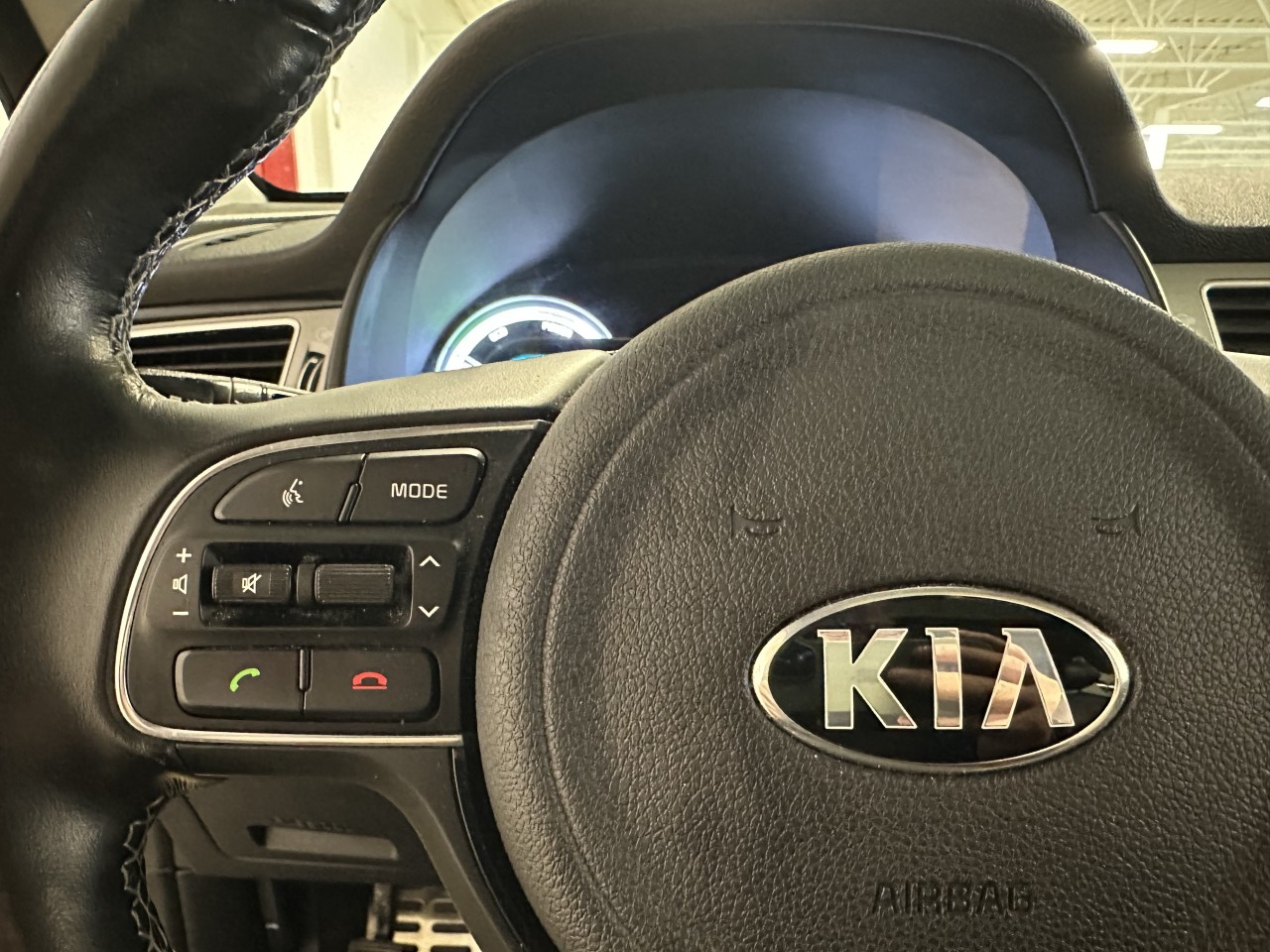 2017 Kia Niro - Image 14