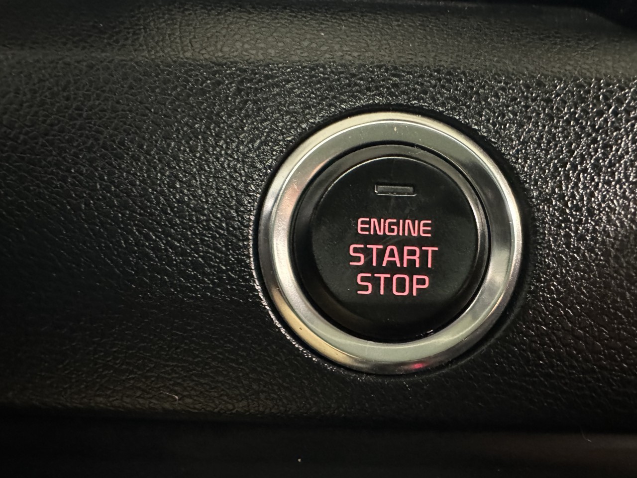 2017 Kia Niro - Image 18