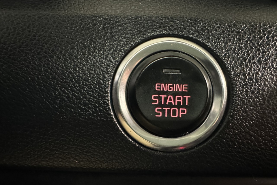 2017 Kia Niro - Image 18