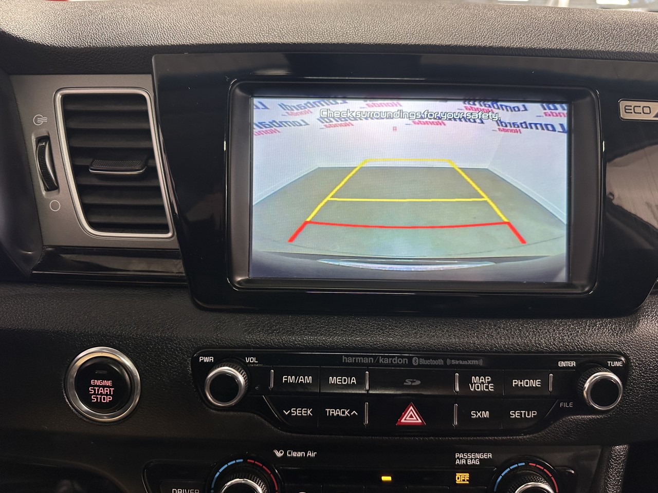 2017 Kia Niro - Image 20