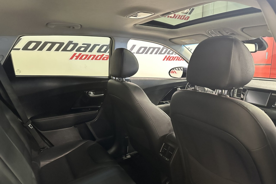 2017 Kia Niro - Image 26