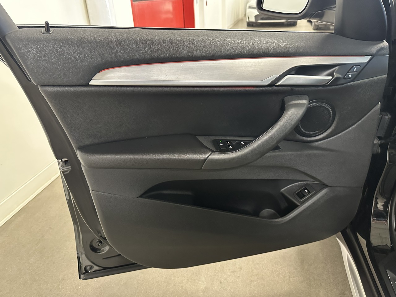 2017 BMW X1 - Image 10