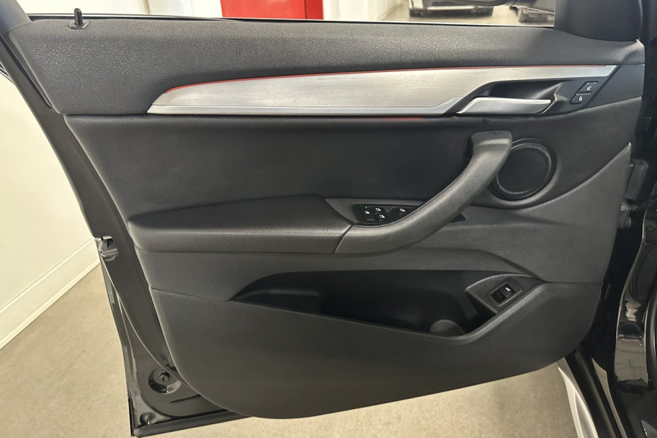 2017 BMW X1 - Image 10