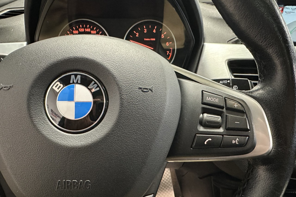 2017 BMW X1 - Image 14